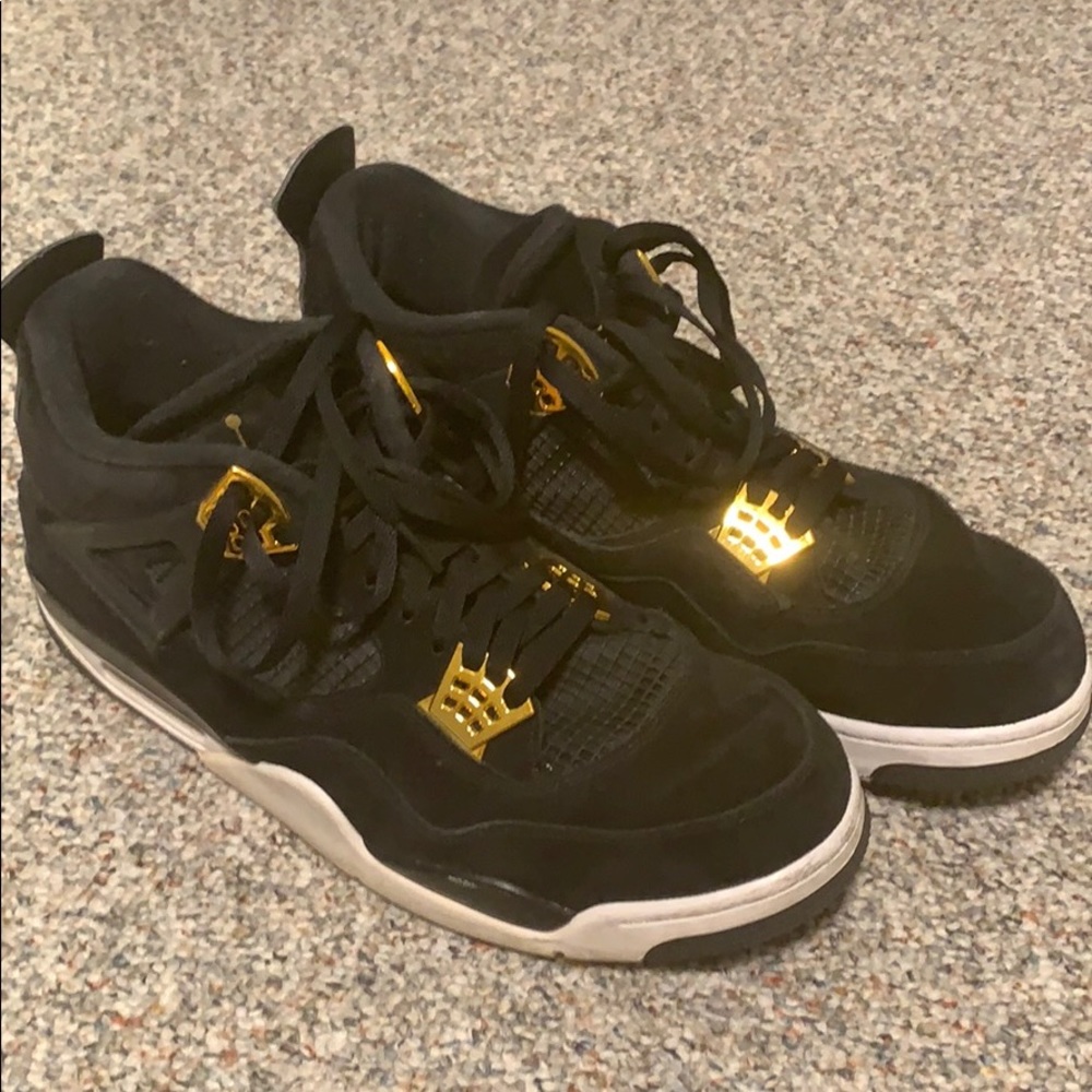 Jordan 4 ‘Royalty’